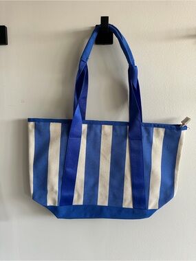 2 Totes - old navy stripped and wicker cream